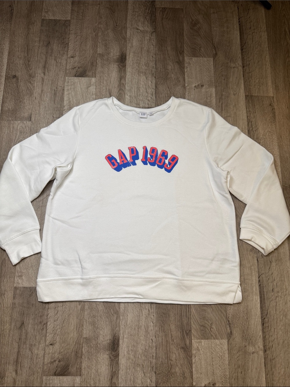 GAP Cream Crewneck Sweater Large